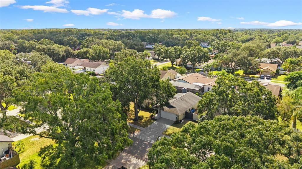 Active With Contract: $442,000 (3 beds, 2 baths, 1688 Square Feet)