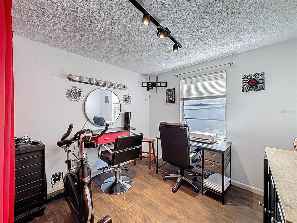 Active With Contract: $315,000 (4 beds, 2 baths, 1088 Square Feet)