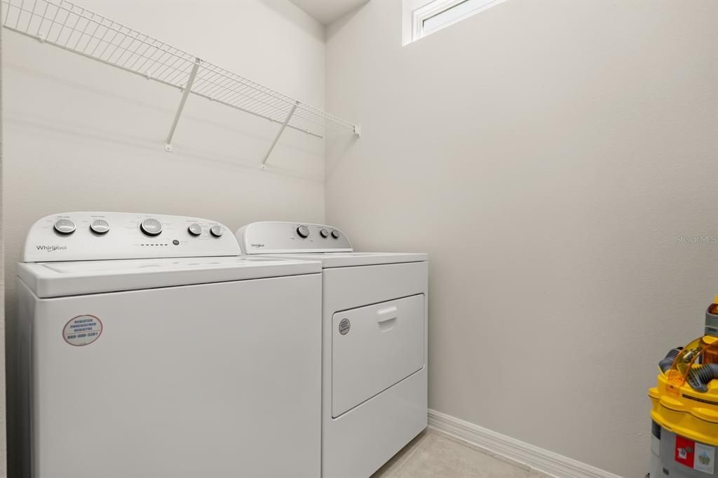 Под контрактом: $565,000 (5 спален, 5 ванн, 2621 Квадратных фут)