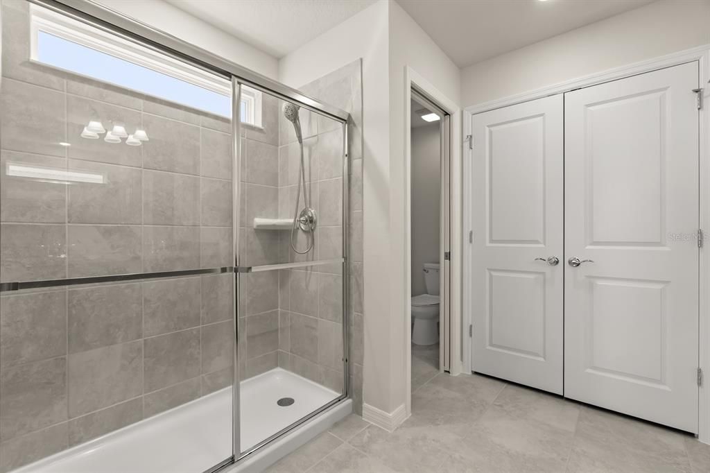 Под контрактом: $565,000 (5 спален, 5 ванн, 2621 Квадратных фут)