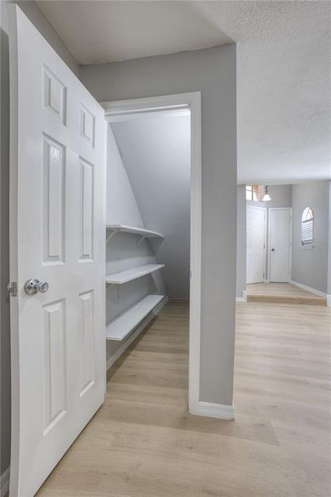 Под контрактом: $1,500 (2 спален, 2 ванн, 967 Квадратных фут)