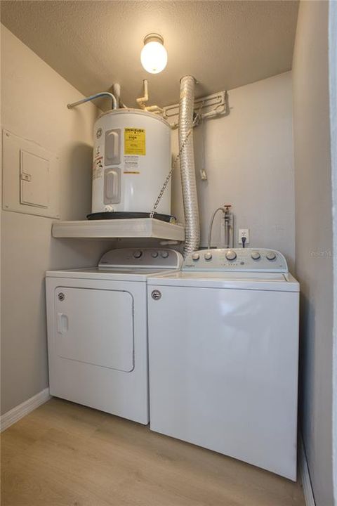 Под контрактом: $1,500 (2 спален, 2 ванн, 967 Квадратных фут)