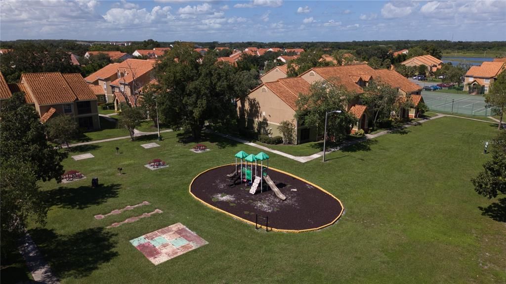 Под контрактом: $1,500 (2 спален, 2 ванн, 967 Квадратных фут)