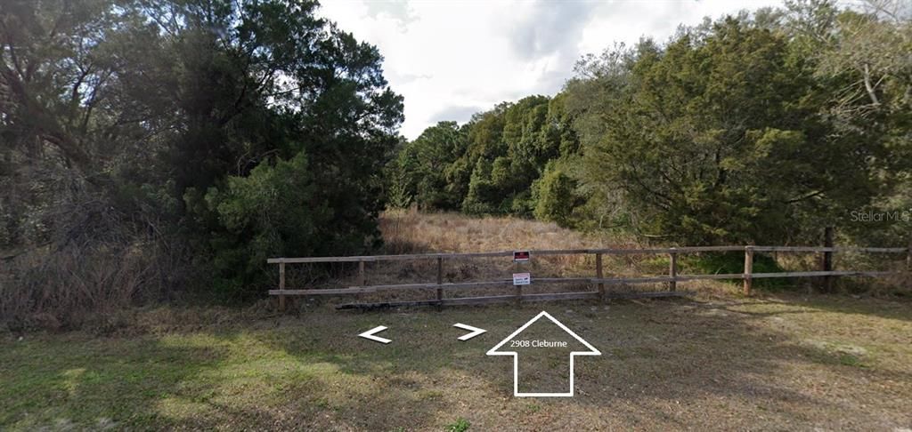 待售: $243,000 (1.61 acres)