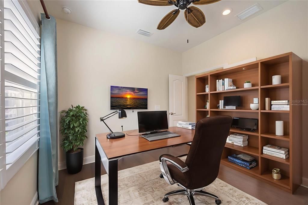 Active With Contract: $340,000 (2 beds, 2 baths, 1525 Square Feet)