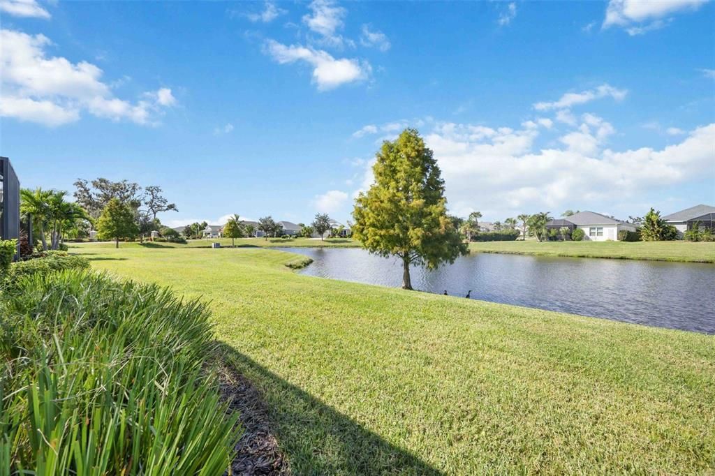 Active With Contract: $340,000 (2 beds, 2 baths, 1525 Square Feet)