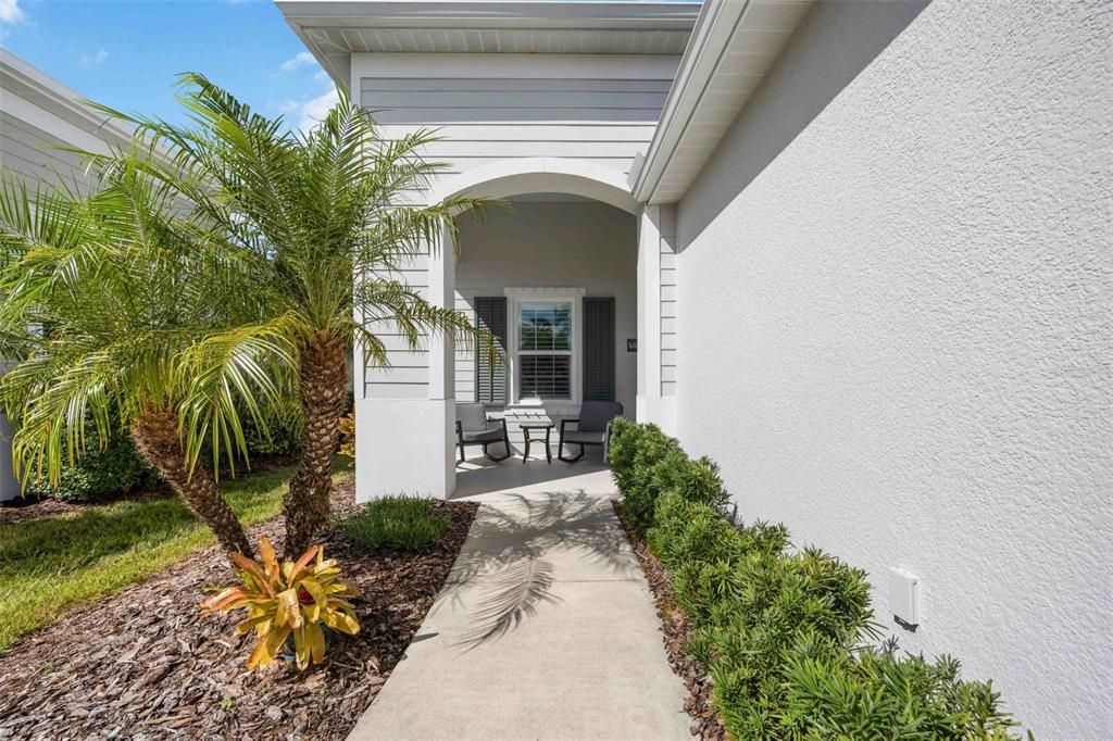 Active With Contract: $340,000 (2 beds, 2 baths, 1525 Square Feet)