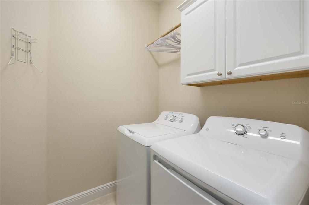 Active With Contract: $340,000 (2 beds, 2 baths, 1525 Square Feet)