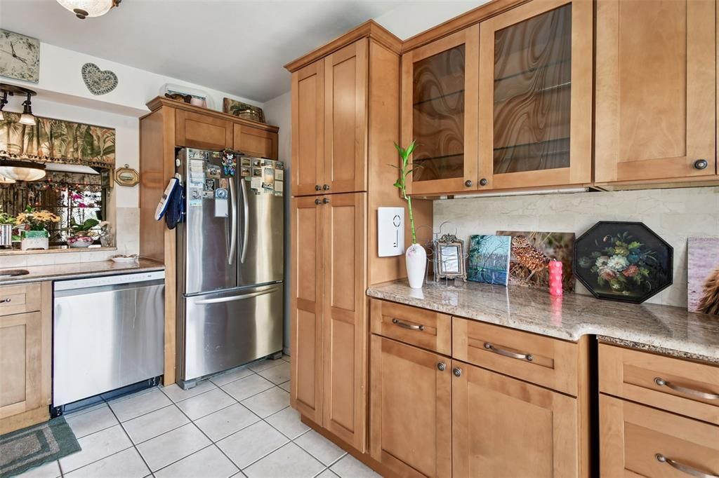 For Sale: $269,900 (2 beds, 2 baths, 1456 Square Feet)