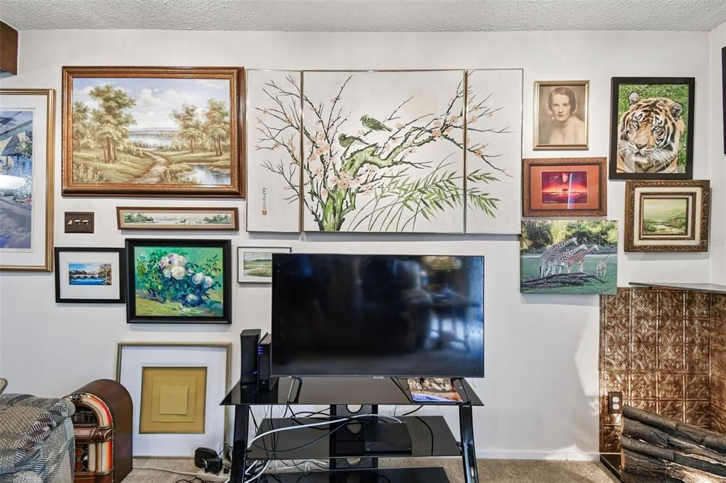 For Sale: $269,900 (2 beds, 2 baths, 1456 Square Feet)