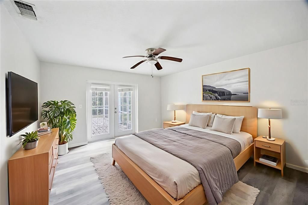 Active With Contract: $335,000 (3 beds, 2 baths, 1840 Square Feet)