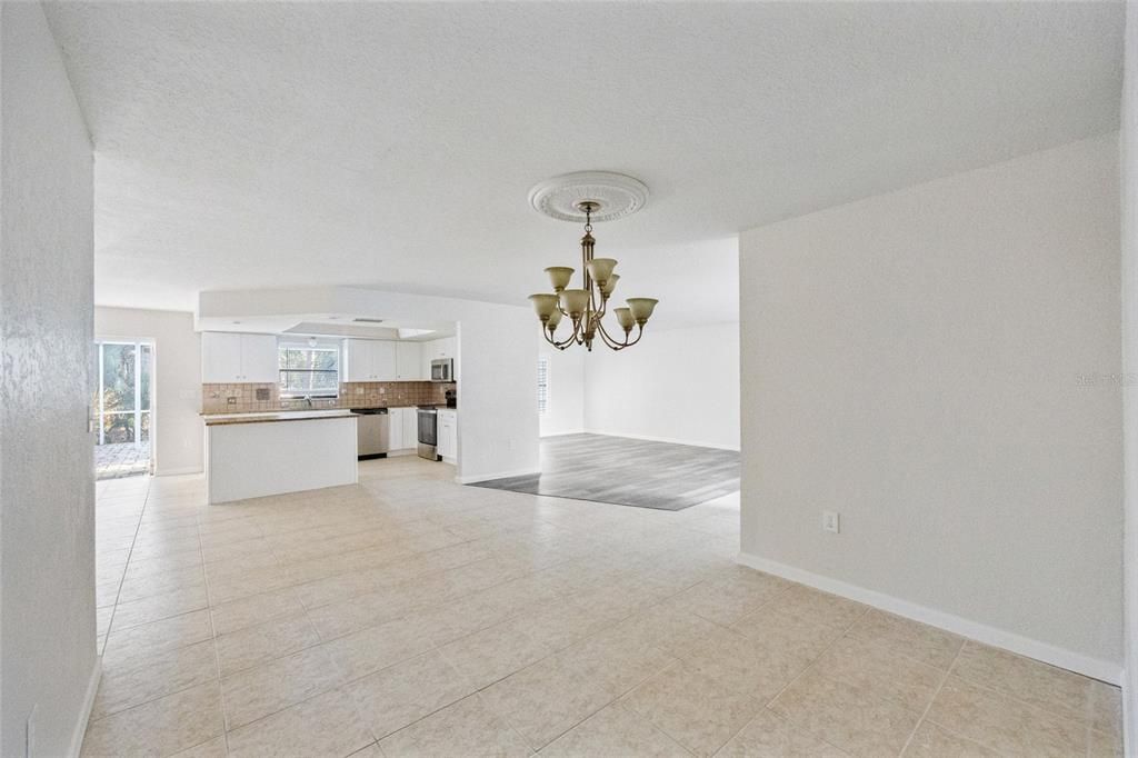 Active With Contract: $335,000 (3 beds, 2 baths, 1840 Square Feet)
