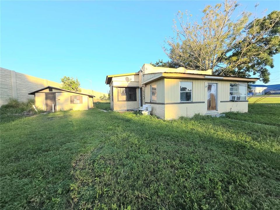 For Sale: $180,000 (4 beds, 2 baths, 752 Square Feet)