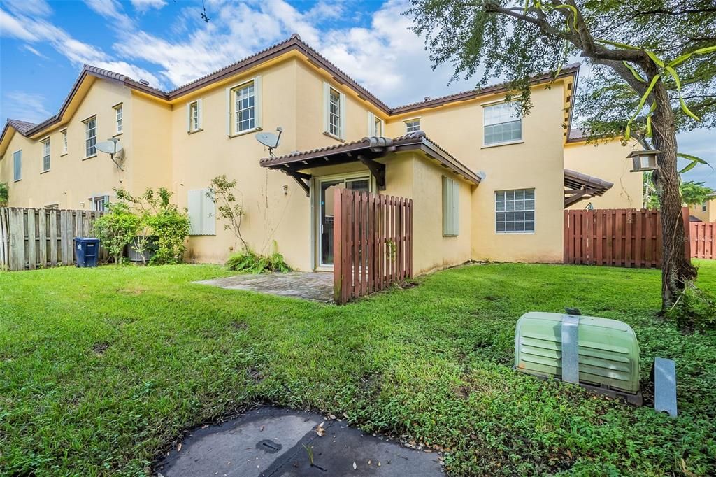 En Venta: $324,900 (3 camas, 2 baños, 1459 Pies cuadrados)