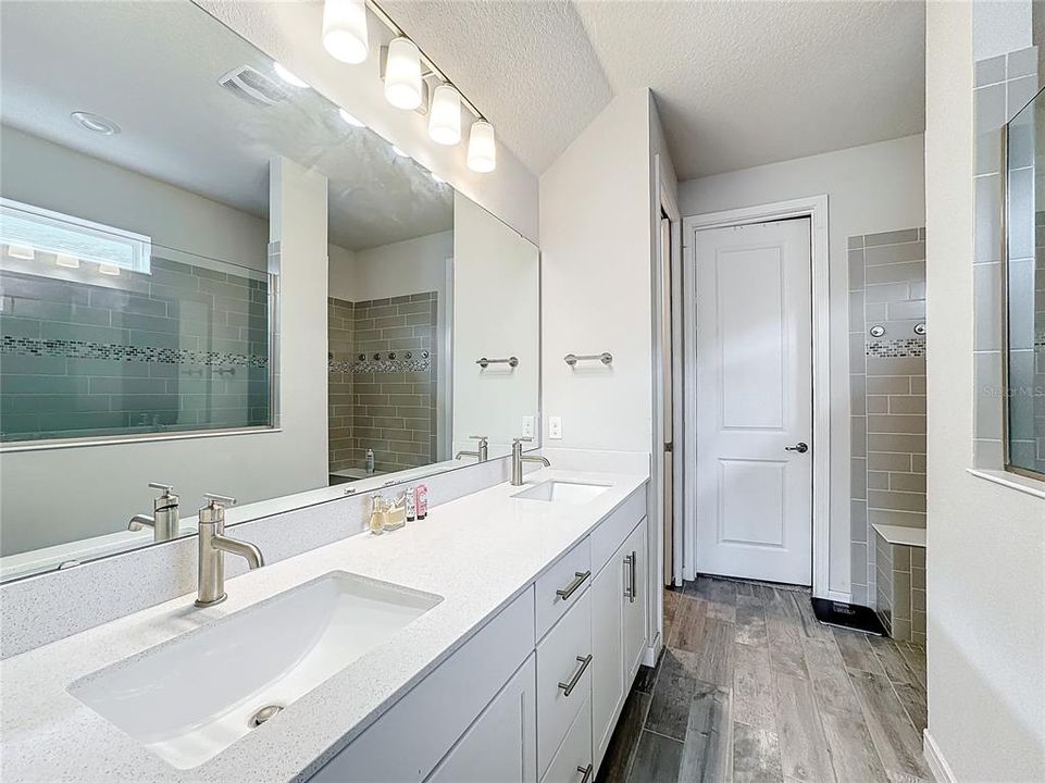 На продажу: $599,000 (4 спален, 3 ванн, 2894 Квадратных фут)