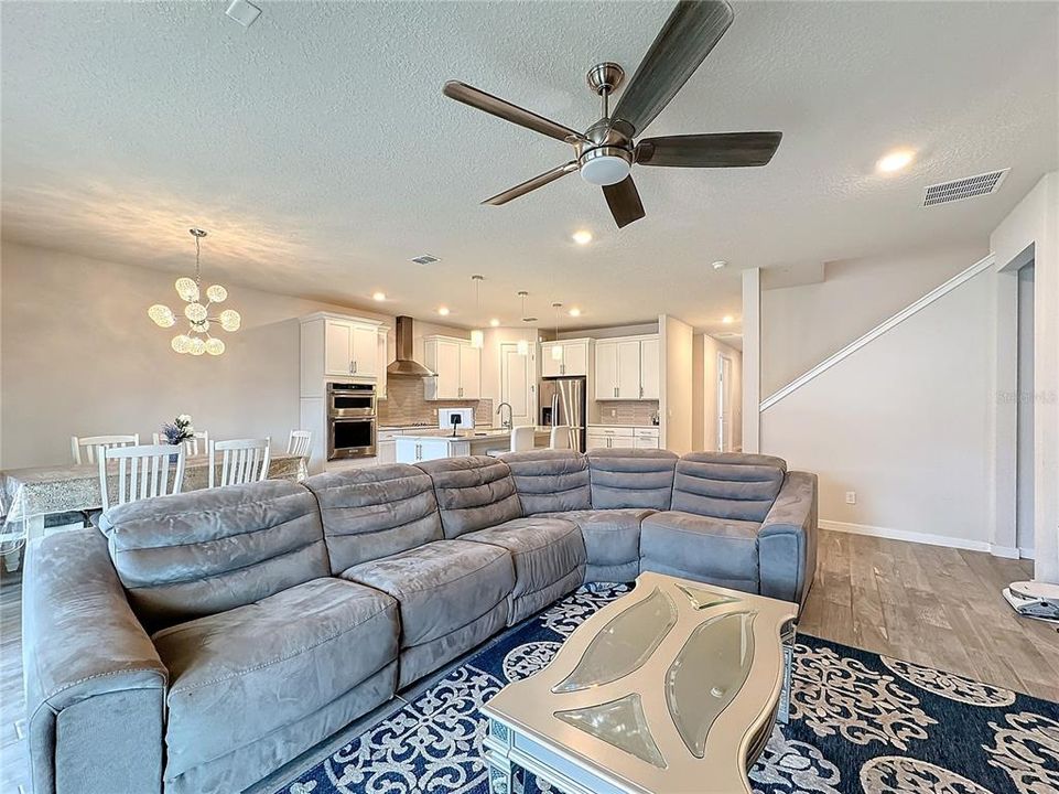 На продажу: $599,000 (4 спален, 3 ванн, 2894 Квадратных фут)