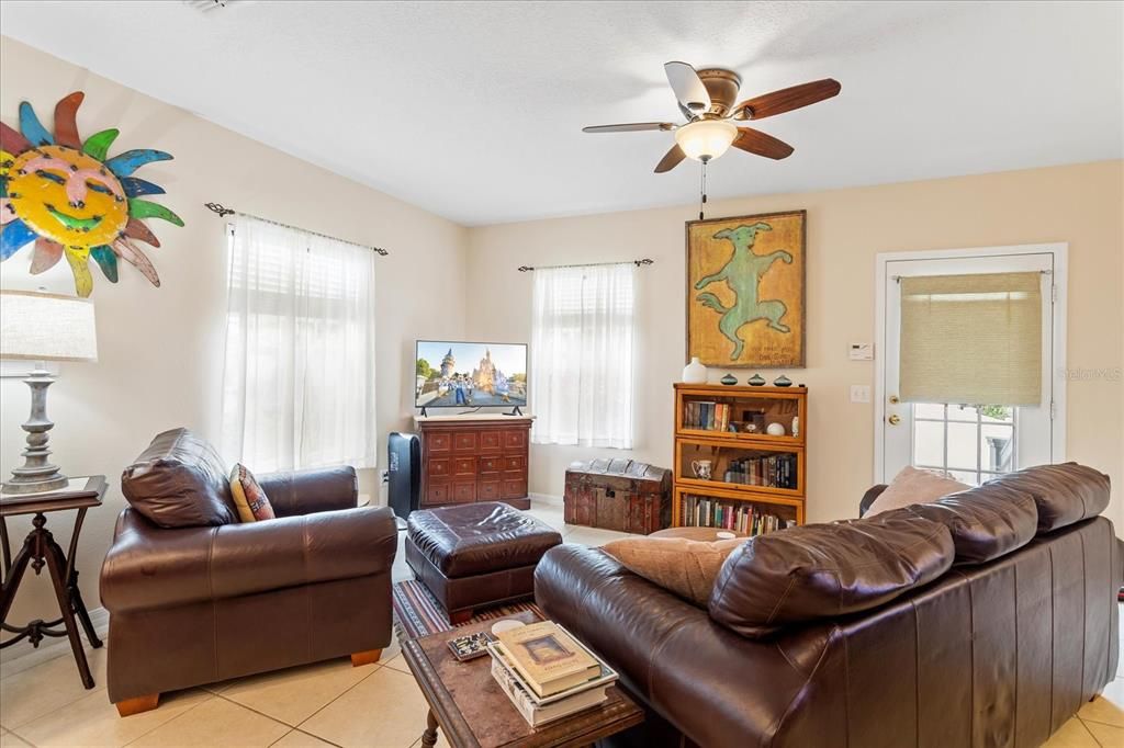 For Sale: $434,900 (2 beds, 2 baths, 1440 Square Feet)