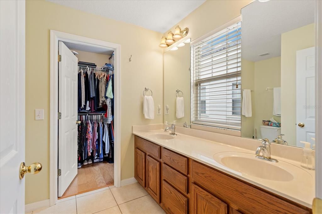 For Sale: $434,900 (2 beds, 2 baths, 1440 Square Feet)