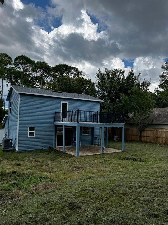 合同活跃: $279,000 (3 贝兹, 2 浴室, 1160 平方英尺)