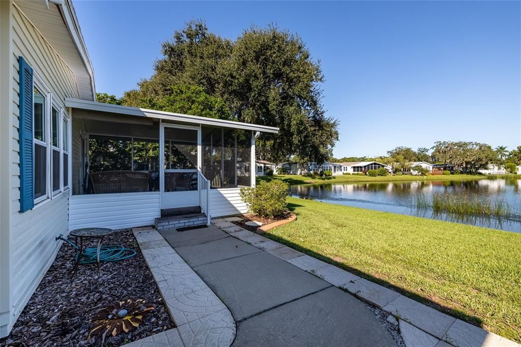 Active With Contract: $270,000 (2 beds, 2 baths, 1393 Square Feet)