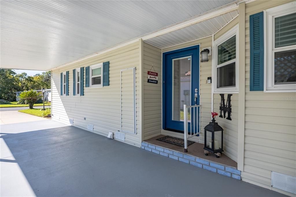 Active With Contract: $270,000 (2 beds, 2 baths, 1393 Square Feet)