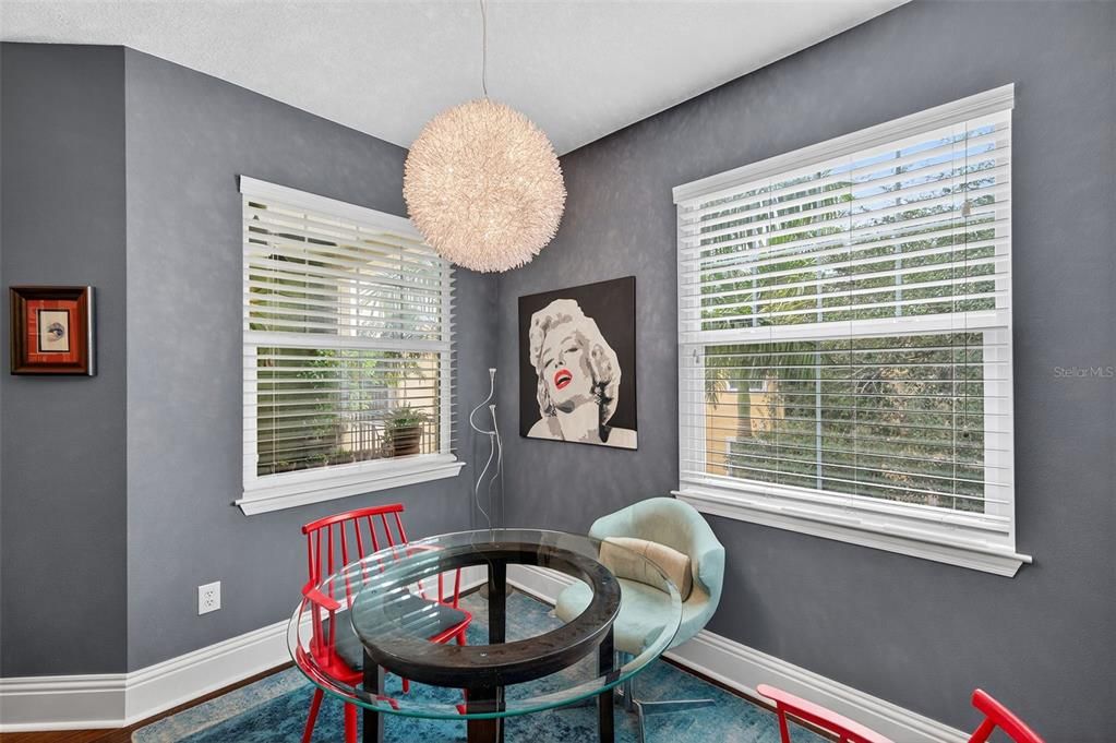 Active With Contract: $200,000 (1 beds, 1 baths, 1044 Square Feet)