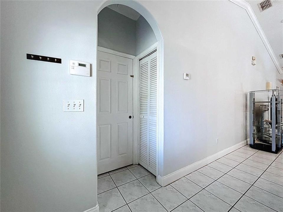 En Venta: $550,000 (3 camas, 0 baños, 2028 Pies cuadrados)