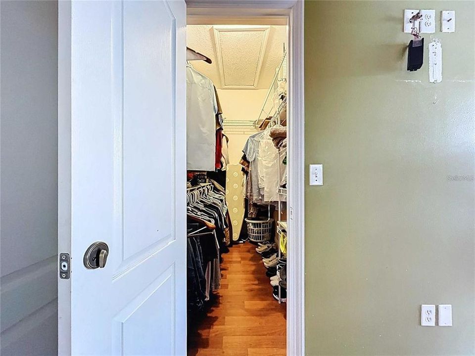 En Venta: $550,000 (3 camas, 0 baños, 2028 Pies cuadrados)