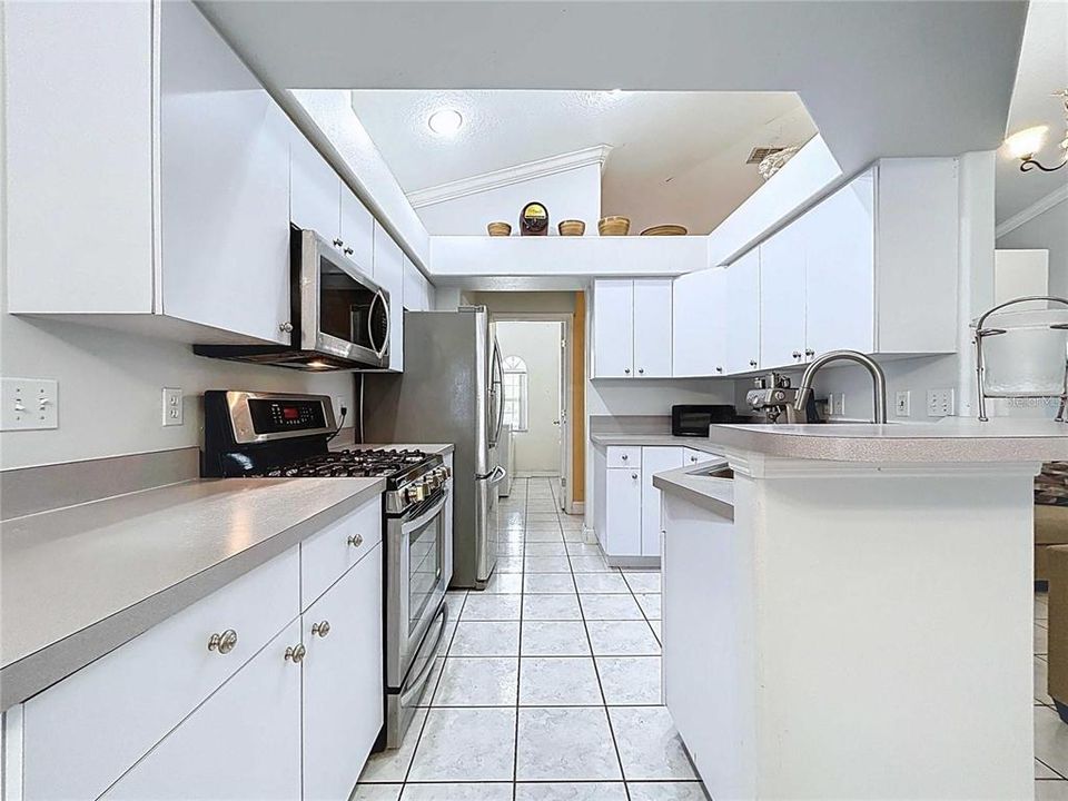 En Venta: $550,000 (3 camas, 0 baños, 2028 Pies cuadrados)