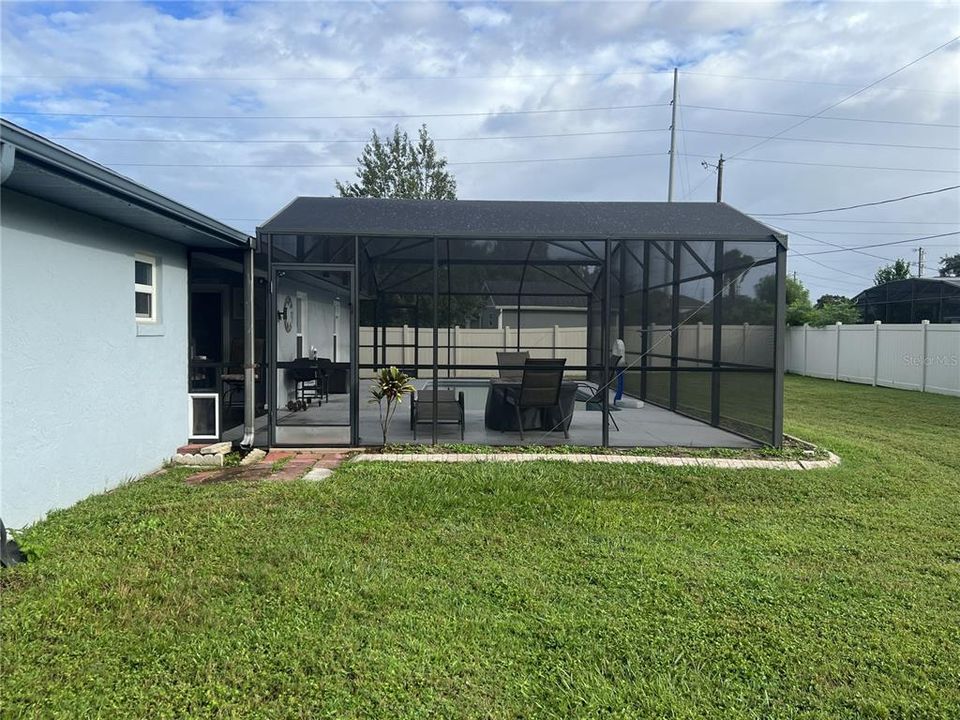 На продажу: $319,900 (3 спален, 2 ванн, 1495 Квадратных фут)