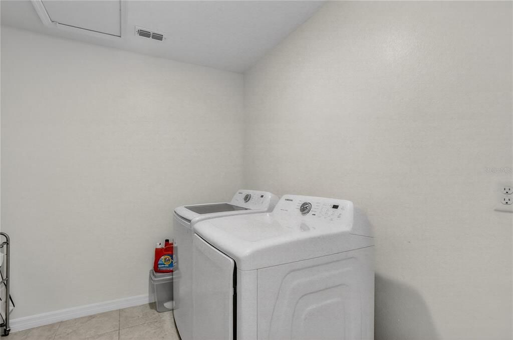 For Sale: $339,000 (4 beds, 2 baths, 2362 Square Feet)