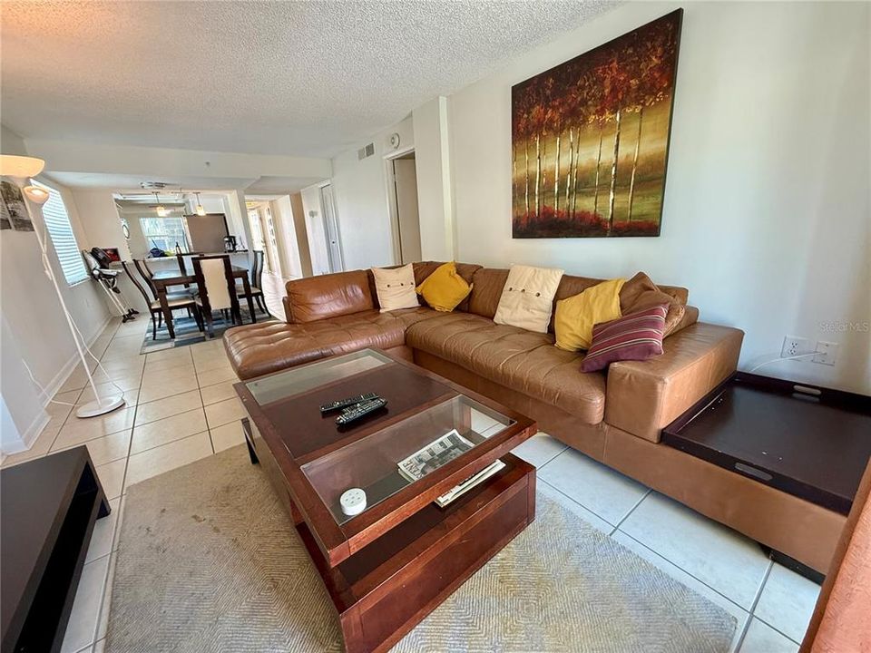 For Rent: $4,000 (2 beds, 2 baths, 1155 Square Feet)