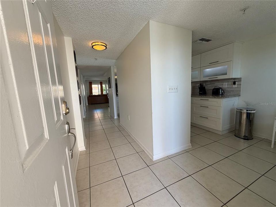 For Rent: $4,000 (2 beds, 2 baths, 1155 Square Feet)