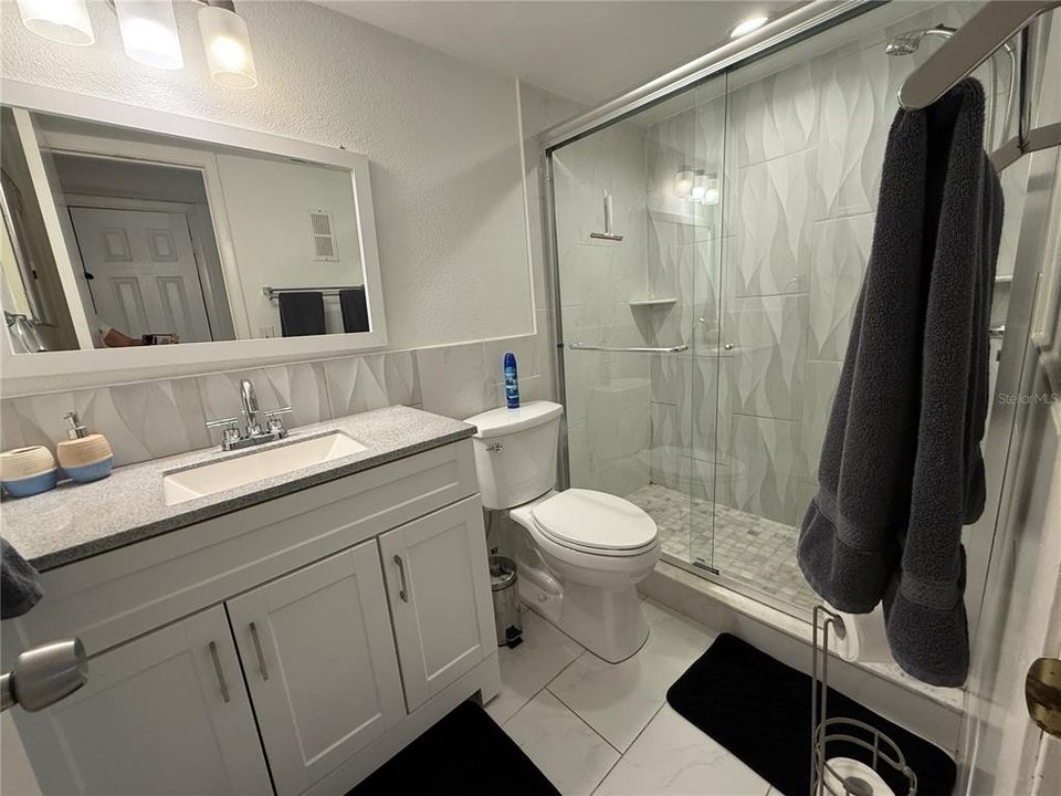 For Rent: $4,000 (2 beds, 2 baths, 1155 Square Feet)