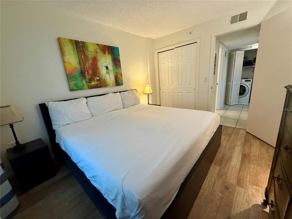 For Rent: $4,000 (2 beds, 2 baths, 1155 Square Feet)