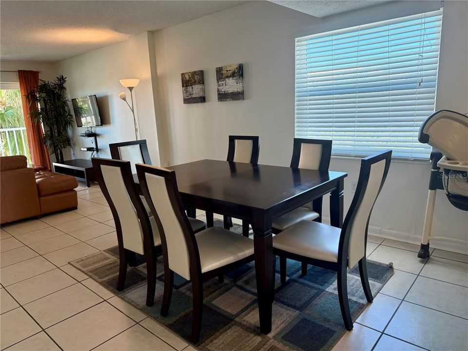 For Rent: $4,000 (2 beds, 2 baths, 1155 Square Feet)