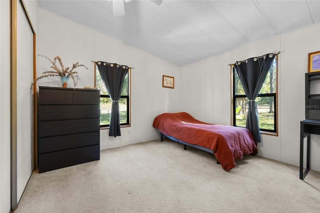 待售: $350,000 (3 贝兹, 2 浴室, 1680 平方英尺)