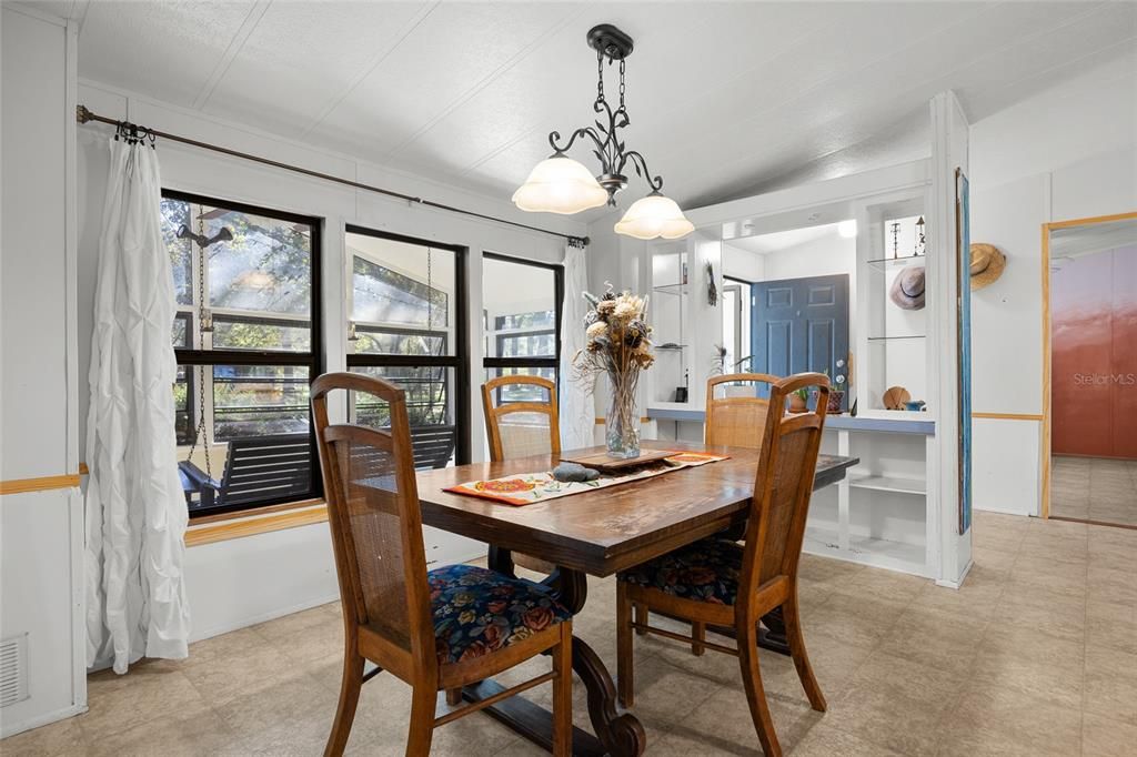 待售: $350,000 (3 贝兹, 2 浴室, 1680 平方英尺)