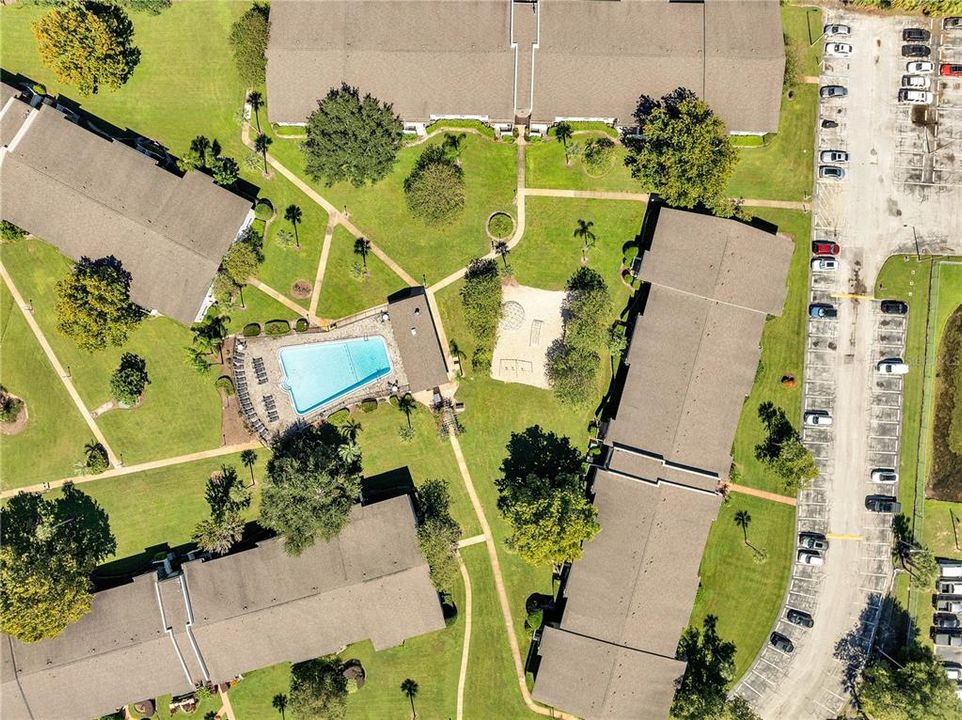 For Sale: $130,000 (2 beds, 1 baths, 881 Square Feet)