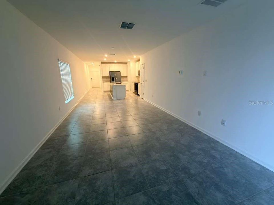 For Rent: $1,900 (3 beds, 2 baths, 1432 Square Feet)