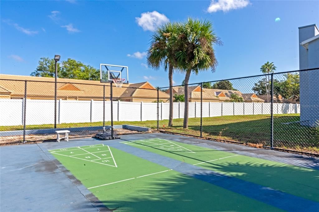 На продажу: $155,000 (2 спален, 2 ванн, 912 Квадратных фут)