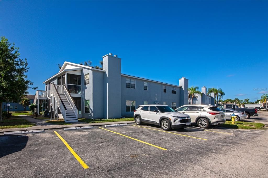 На продажу: $155,000 (2 спален, 2 ванн, 912 Квадратных фут)