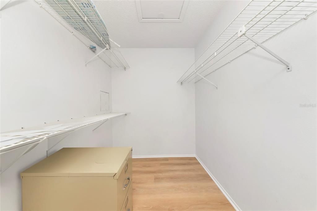 На продажу: $155,000 (2 спален, 2 ванн, 912 Квадратных фут)