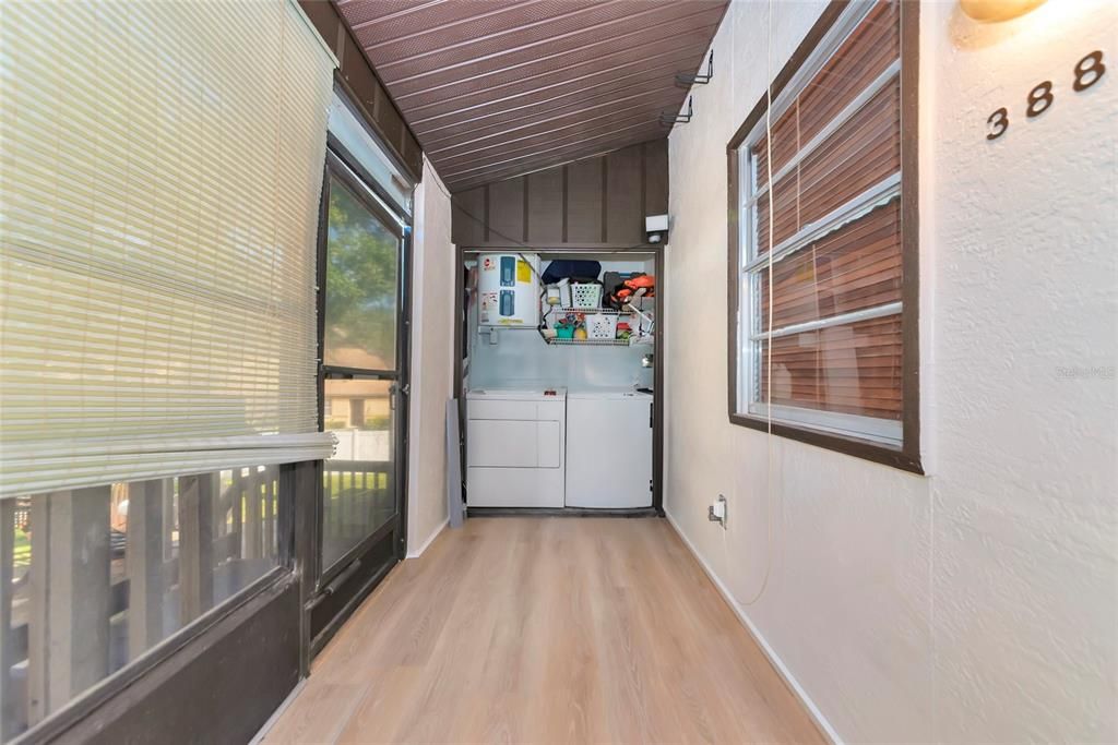 На продажу: $155,000 (2 спален, 2 ванн, 912 Квадратных фут)