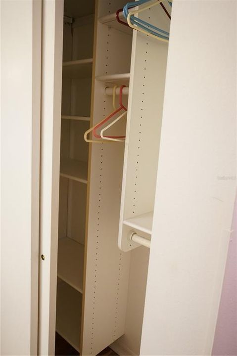 For Sale: $212,000 (2 beds, 2 baths, 1277 Square Feet)