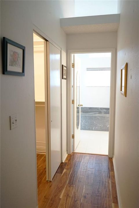 For Sale: $212,000 (2 beds, 2 baths, 1277 Square Feet)