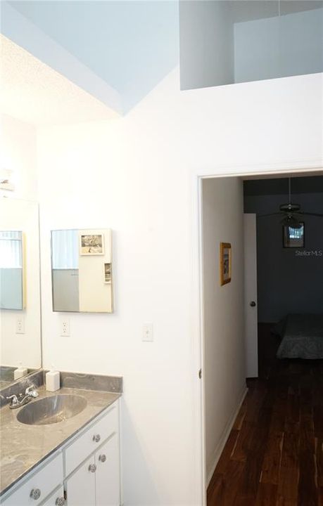 For Sale: $212,000 (2 beds, 2 baths, 1277 Square Feet)
