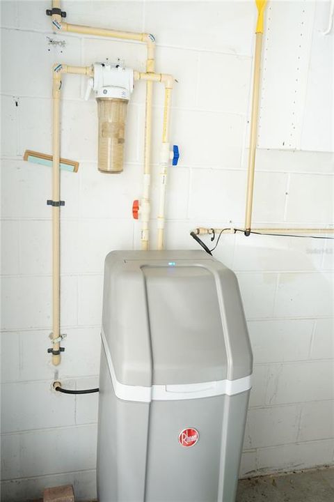 For Sale: $212,000 (2 beds, 2 baths, 1277 Square Feet)