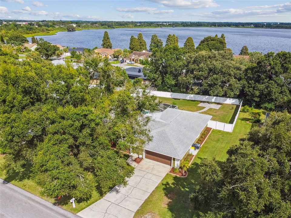 Active With Contract: $385,000 (3 beds, 2 baths, 1933 Square Feet)