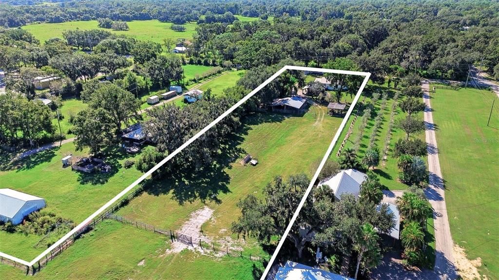 待售: $650,900 (3 贝兹, 1 浴室, 1728 平方英尺)